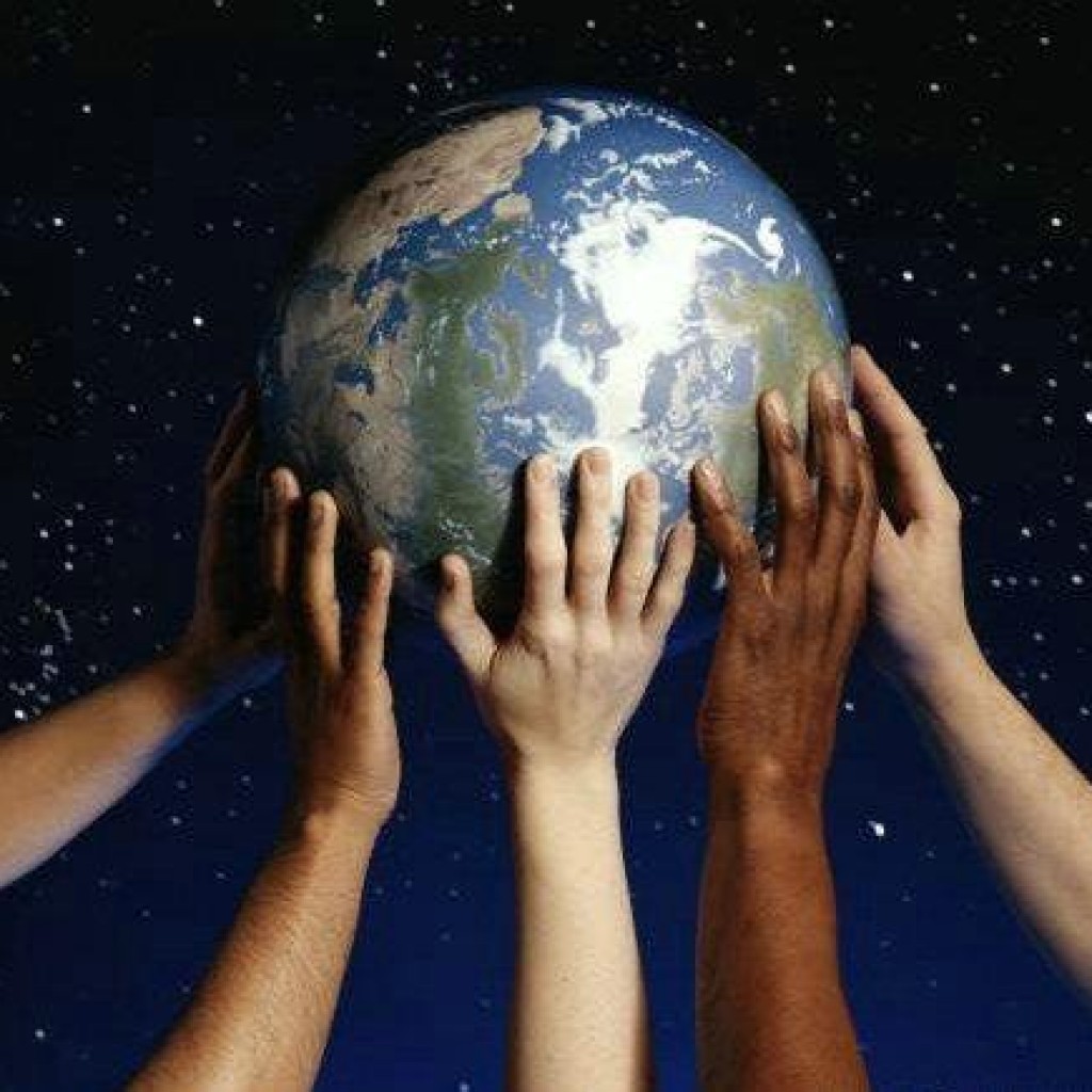 Оберегать землю. Земля - Планета людей. Планета в руках человека. Земля и люди. "И на земли мир…".